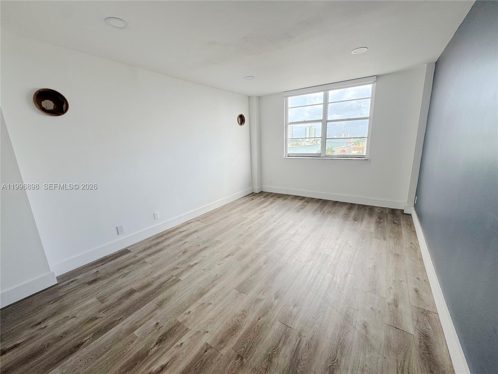 ISLAND PLACE AT NORTH BAY - Residential