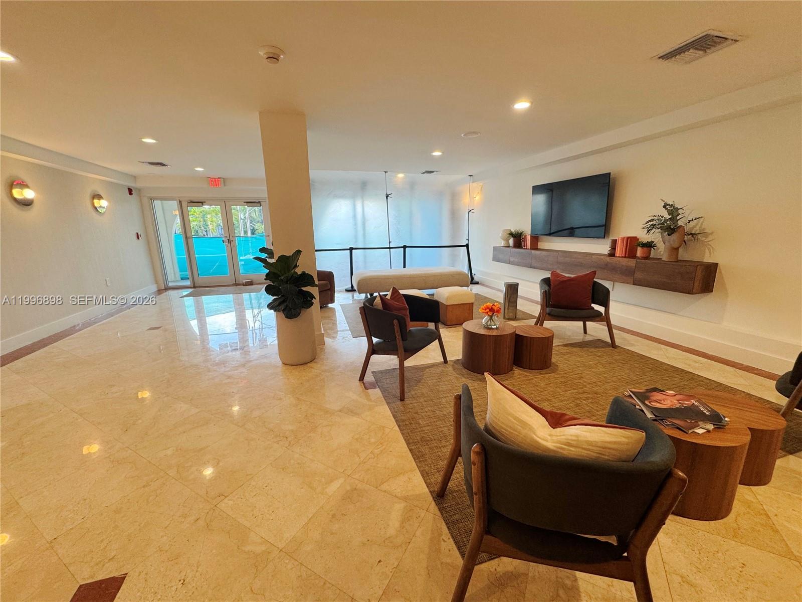 ISLAND PLACE AT NORTH BAY - Residential