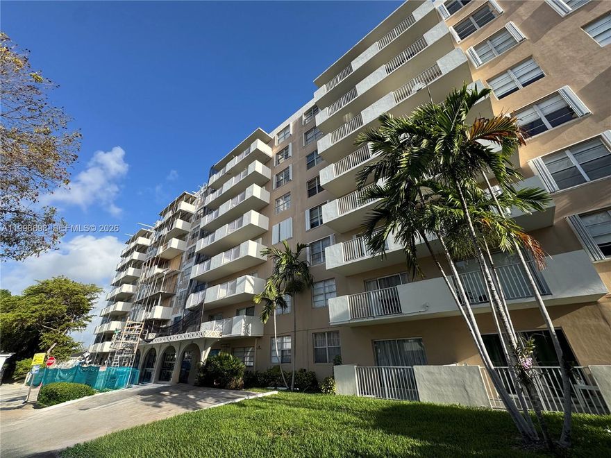 Opportunity awaits in the desirable Island Place at North Bay Village! This 1-bedroom, 1-bath condominium offers a functional layout and is ideally located just minutes from Miami Beach, Biscayne Blvd, shopping, dining, and major roadways. Situated in a secure-access waterfront community, the property provides excellent potential for both end-users and investors.

The bathroom shows partial updates, offering a head start for renovation.

Enjoy the benefits of condo living in a centrally located North Bay Village community.