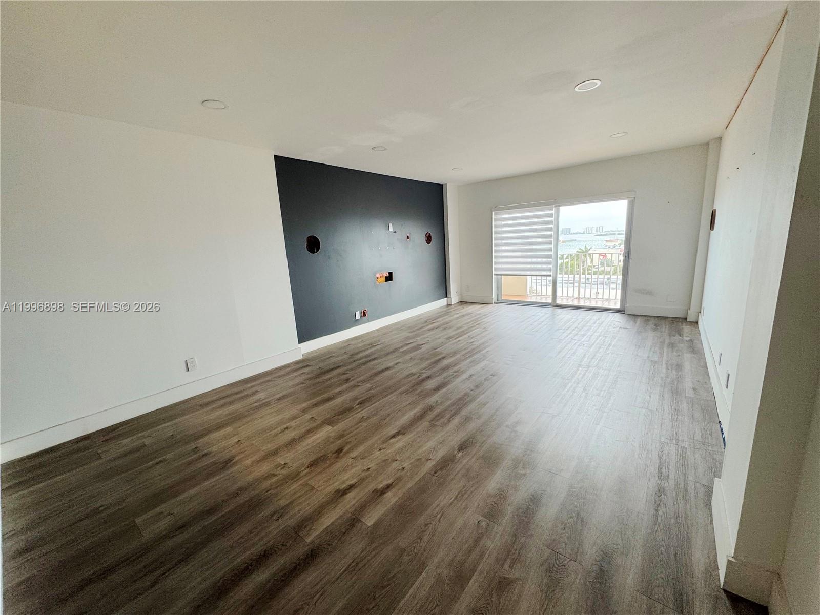 ISLAND PLACE AT NORTH BAY - Residential