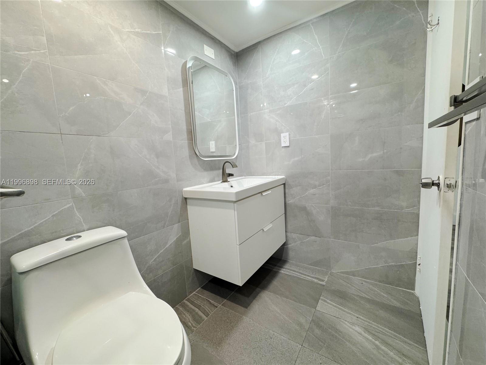 ISLAND PLACE AT NORTH BAY - Residential