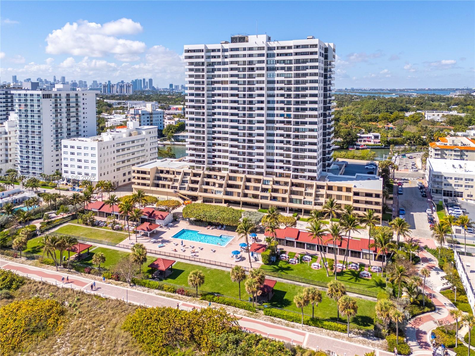 CLUB ATLANTIS CONDO - Residential