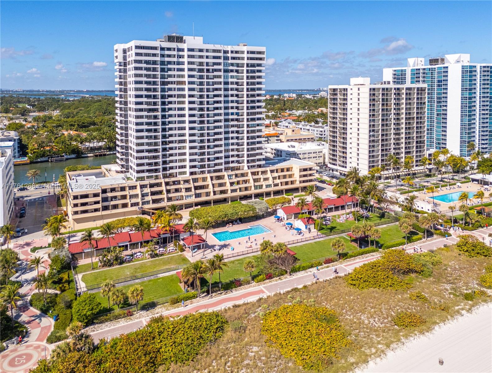 CLUB ATLANTIS CONDO - Residential