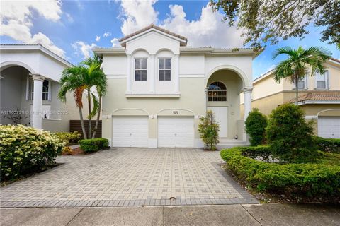 Photo of 11270 NW 47th Ln, Doral, FL 33178 (MLS # A11902720) Photo of 11270 NW 47th Ln, Doral, FL 33178 (MLS # A11902720)