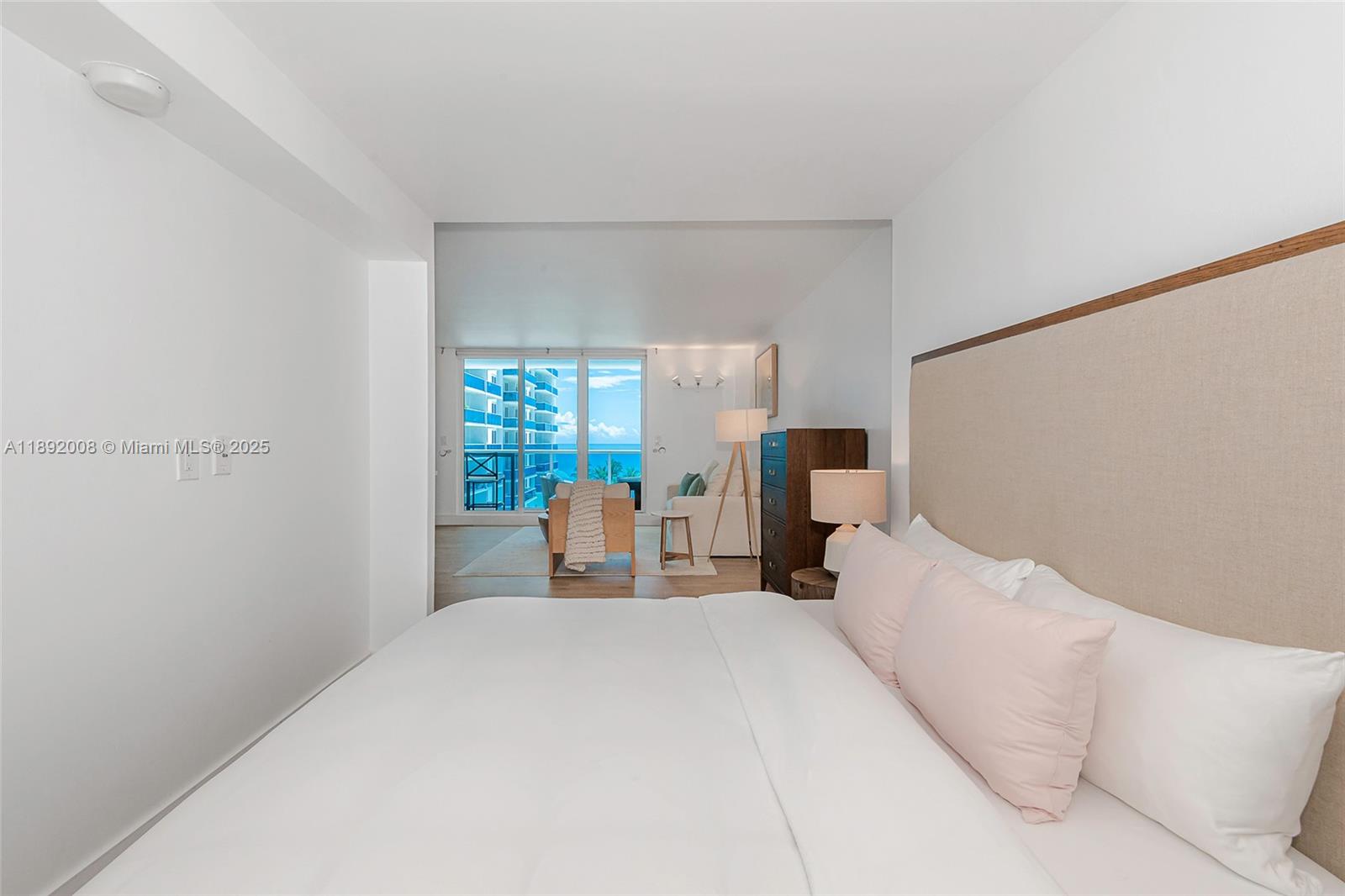 RONEY PALACE CONDO - Residential Lease