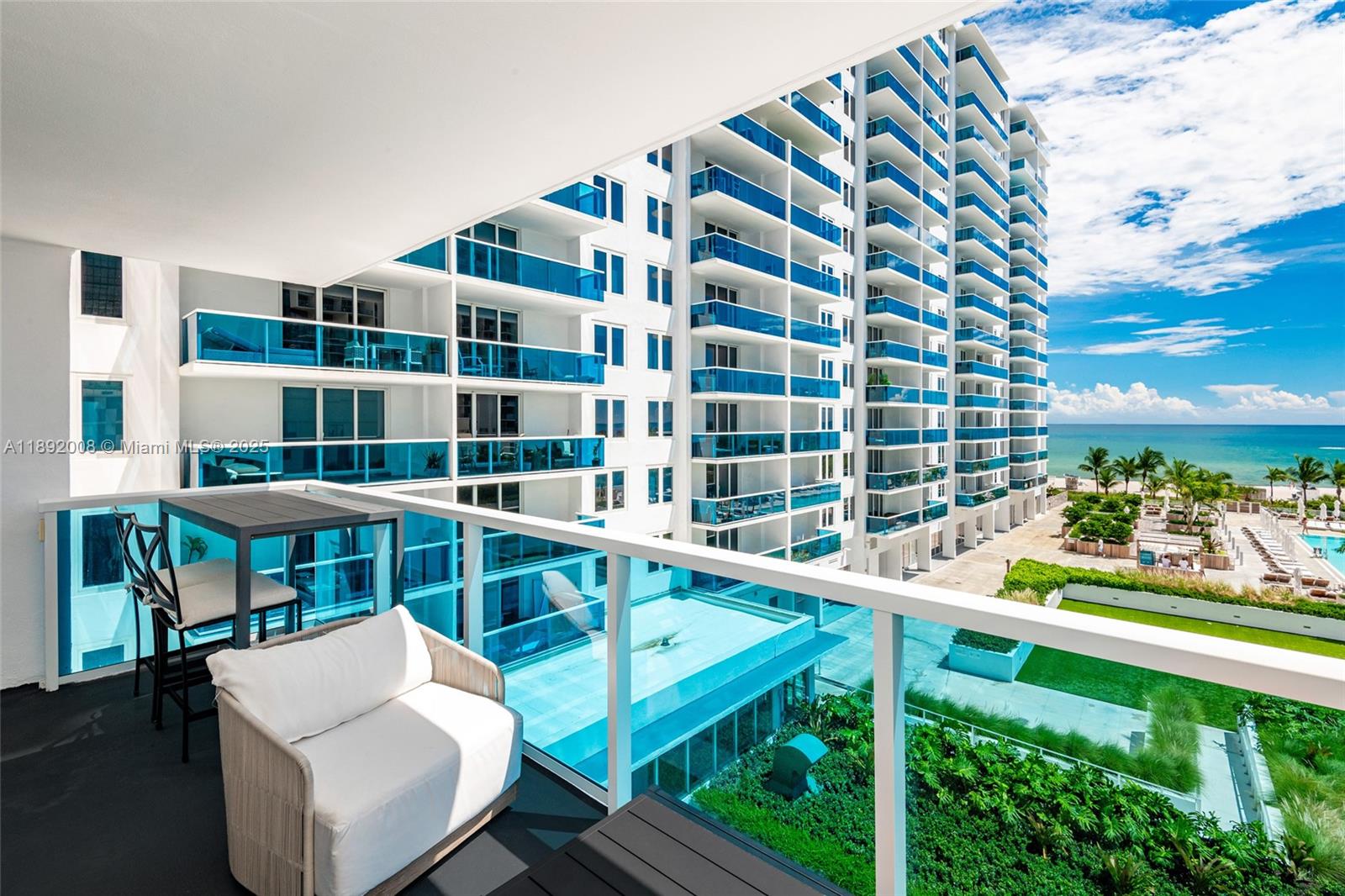 RONEY PALACE CONDO - Residential Lease