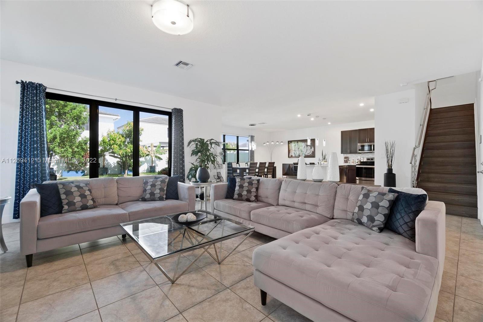 MC RESIDENTIAL - Residential