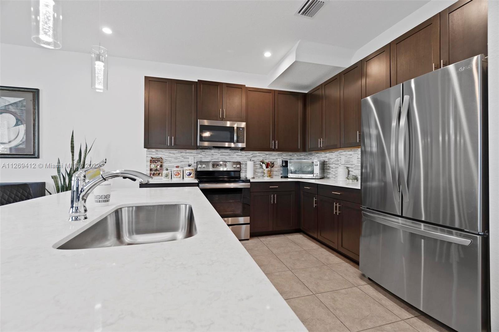 MC RESIDENTIAL - Residential