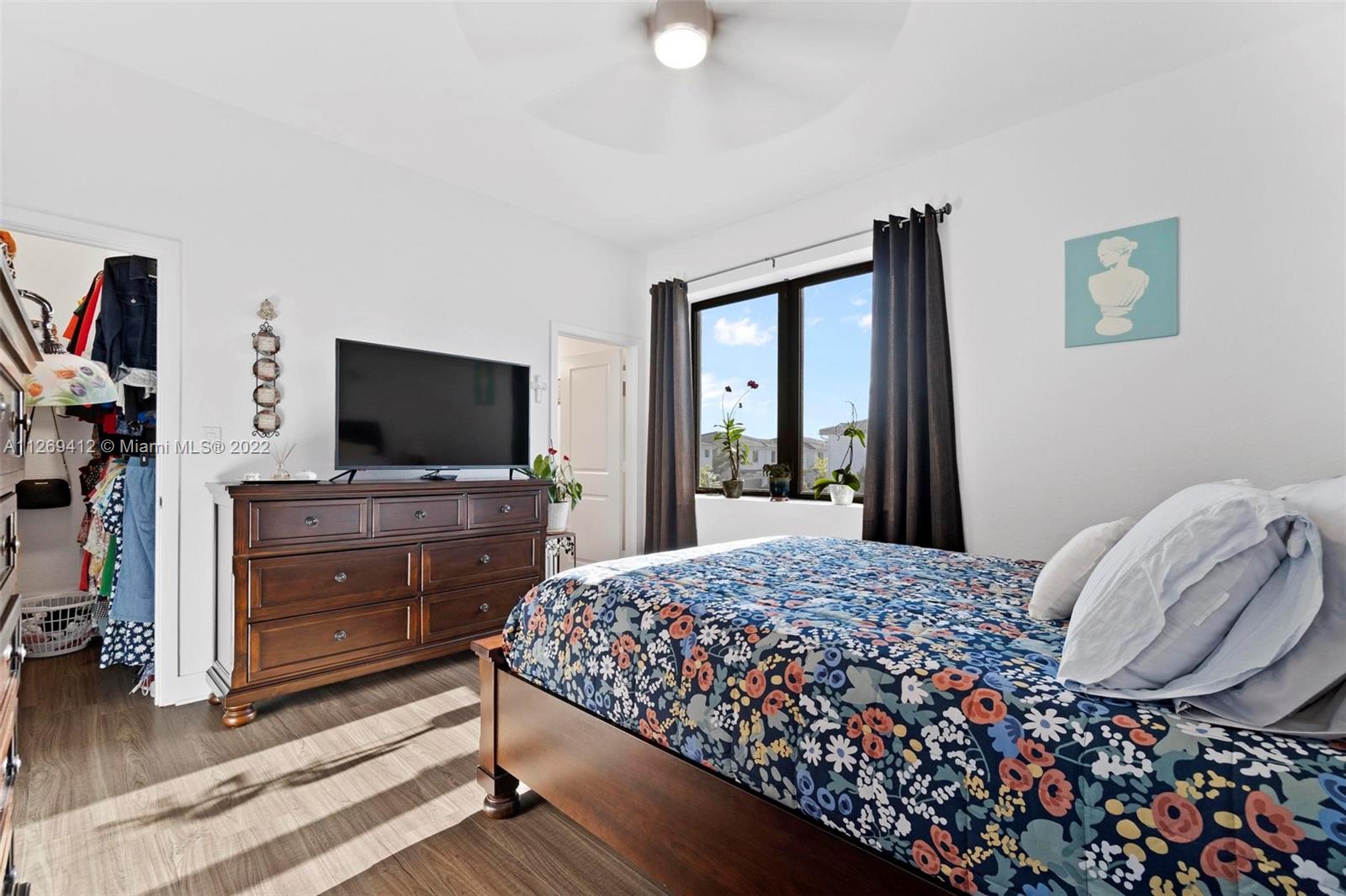 MC RESIDENTIAL - Residential