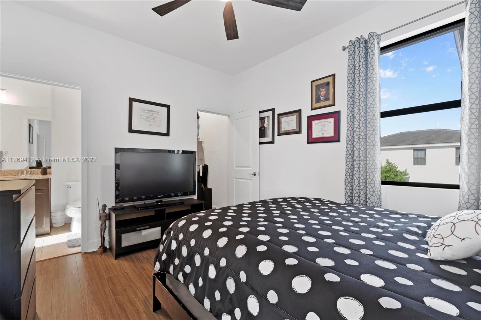 MC RESIDENTIAL - Residential