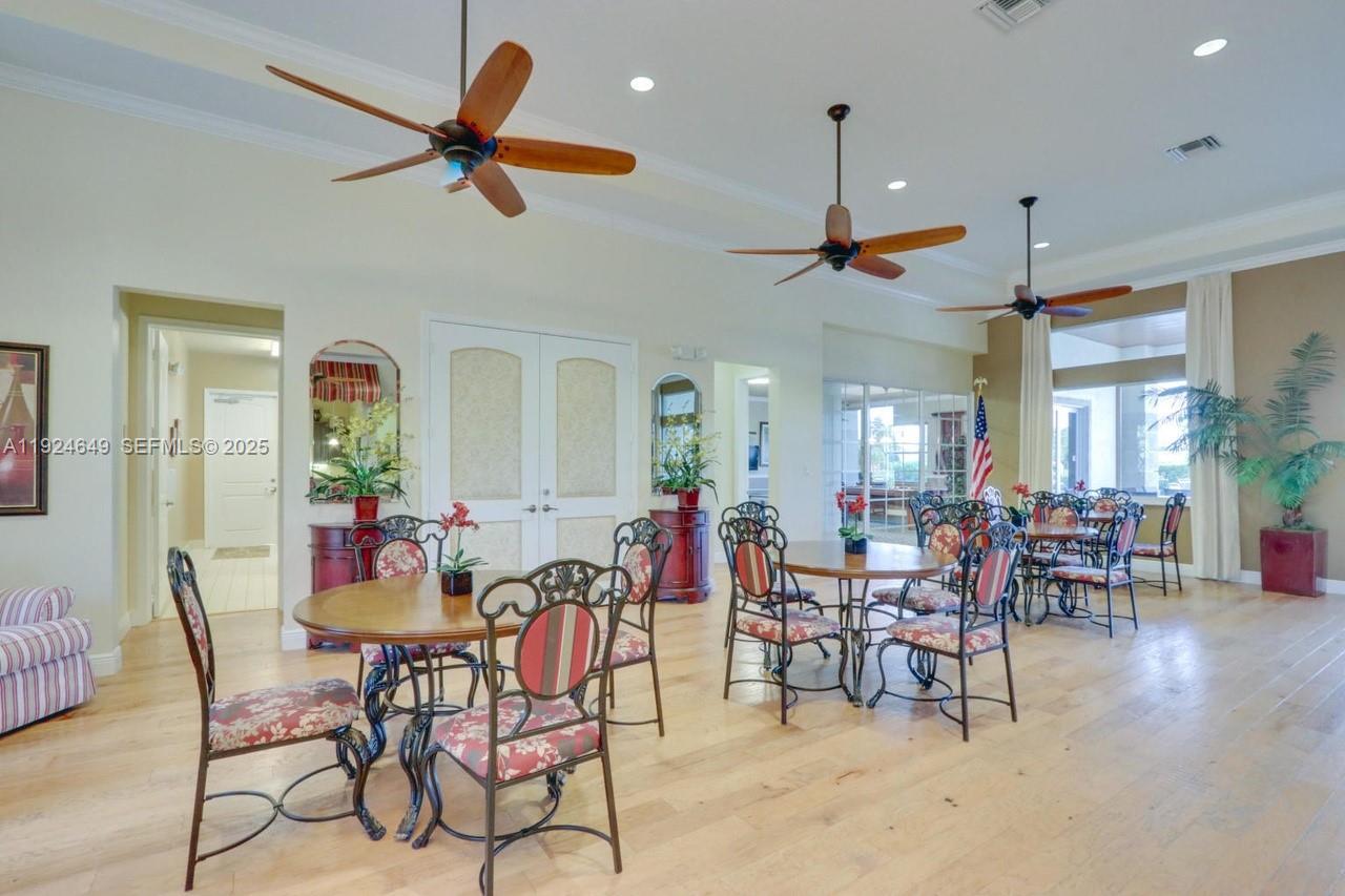 OAKTON PRESERVE - Residential