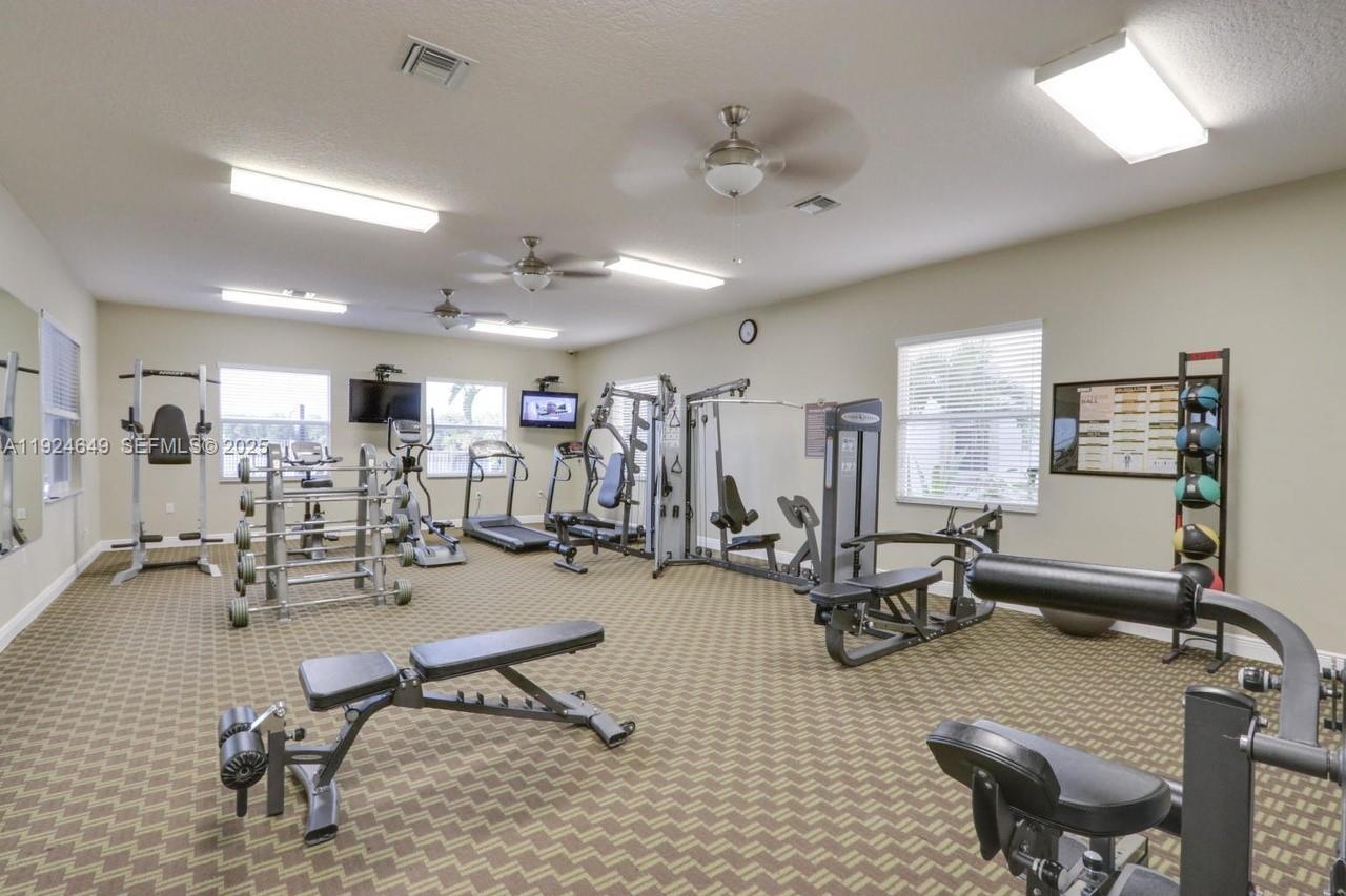 OAKTON PRESERVE - Residential