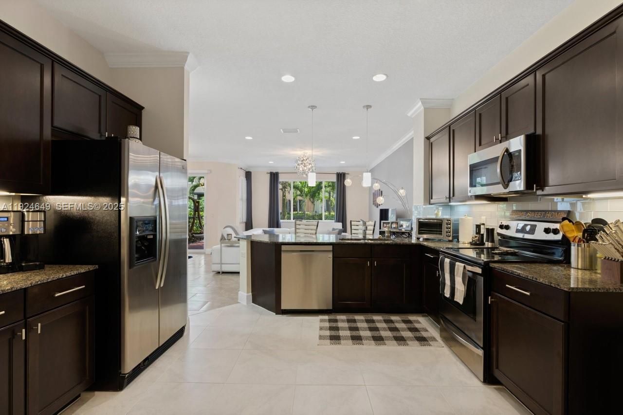 OAKTON PRESERVE - Residential