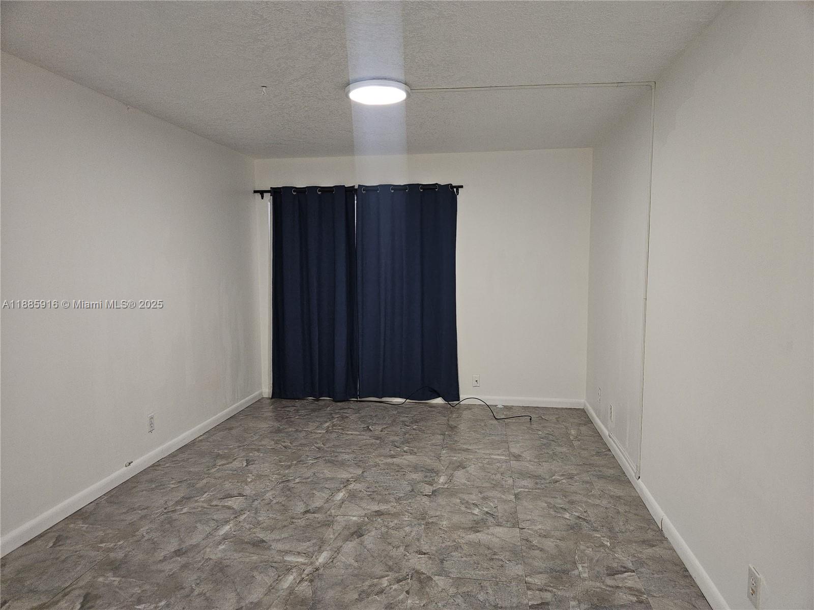 COUNTRYSIDE CONDO - Residential Lease