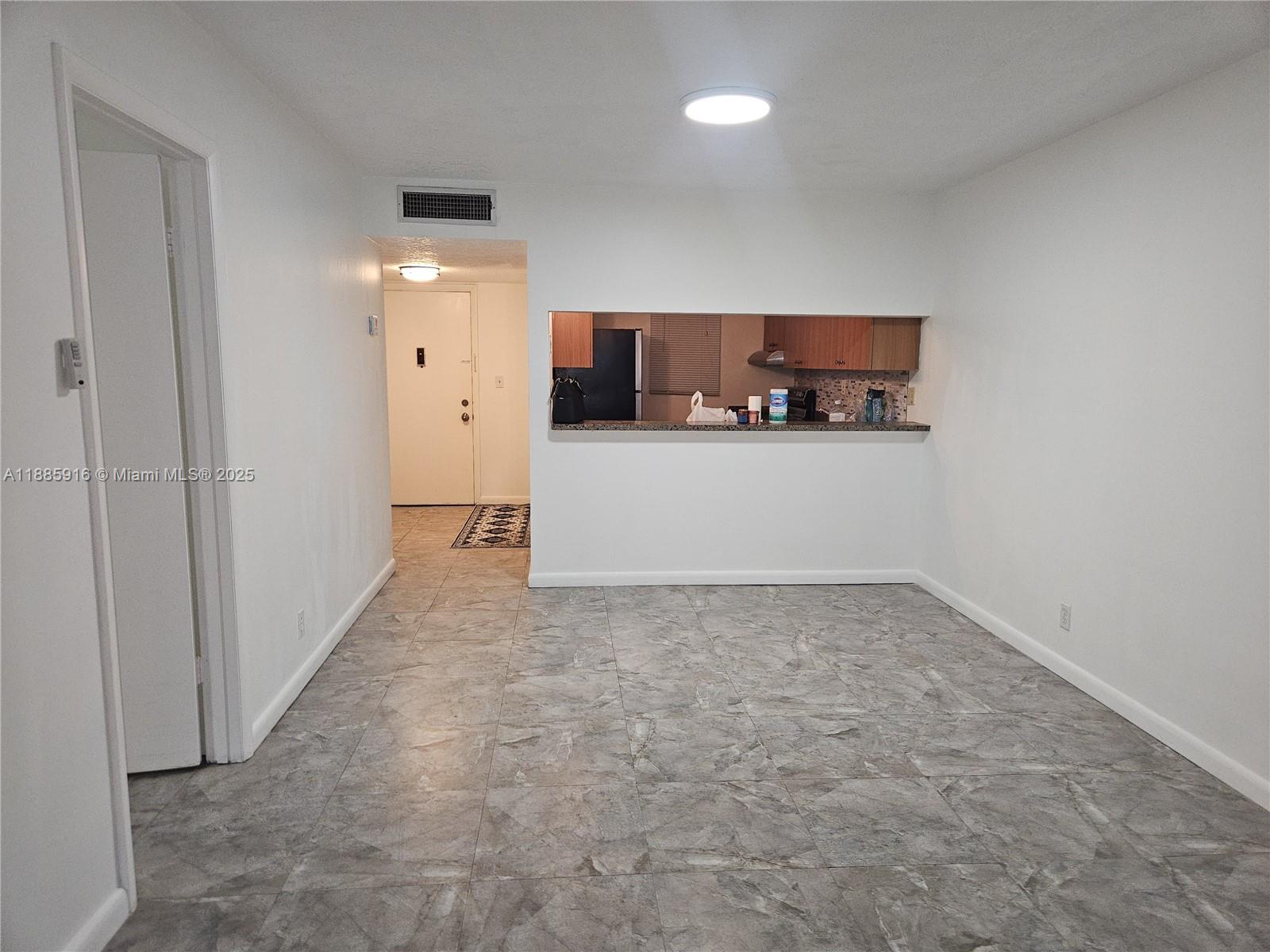 COUNTRYSIDE CONDO - Residential Lease