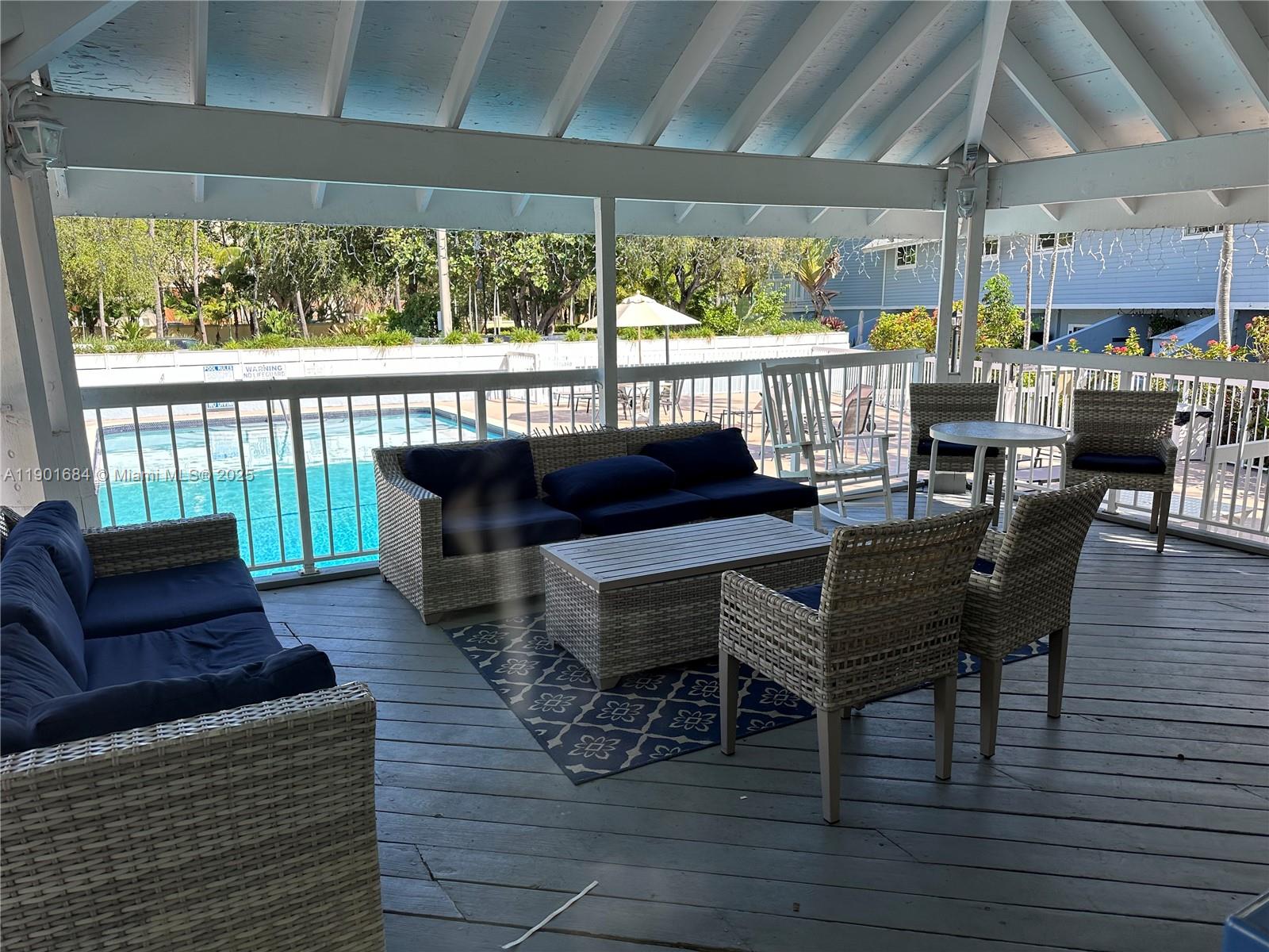 LE PHARE KEY BISCAYNE CON - Residential Lease