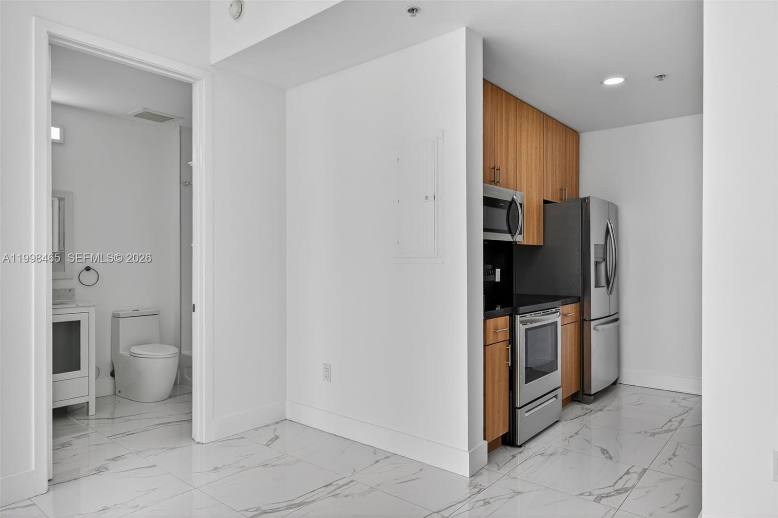 EDGEWATER LOFTS CONDO - Residential
