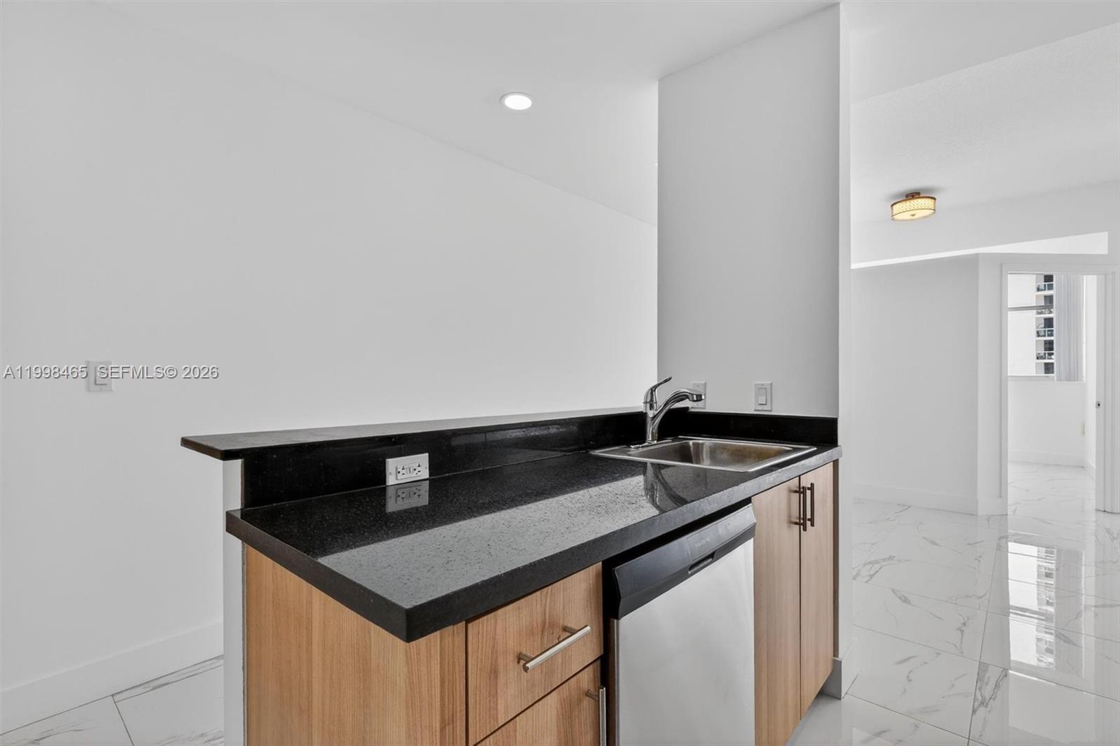 EDGEWATER LOFTS CONDO - Residential
