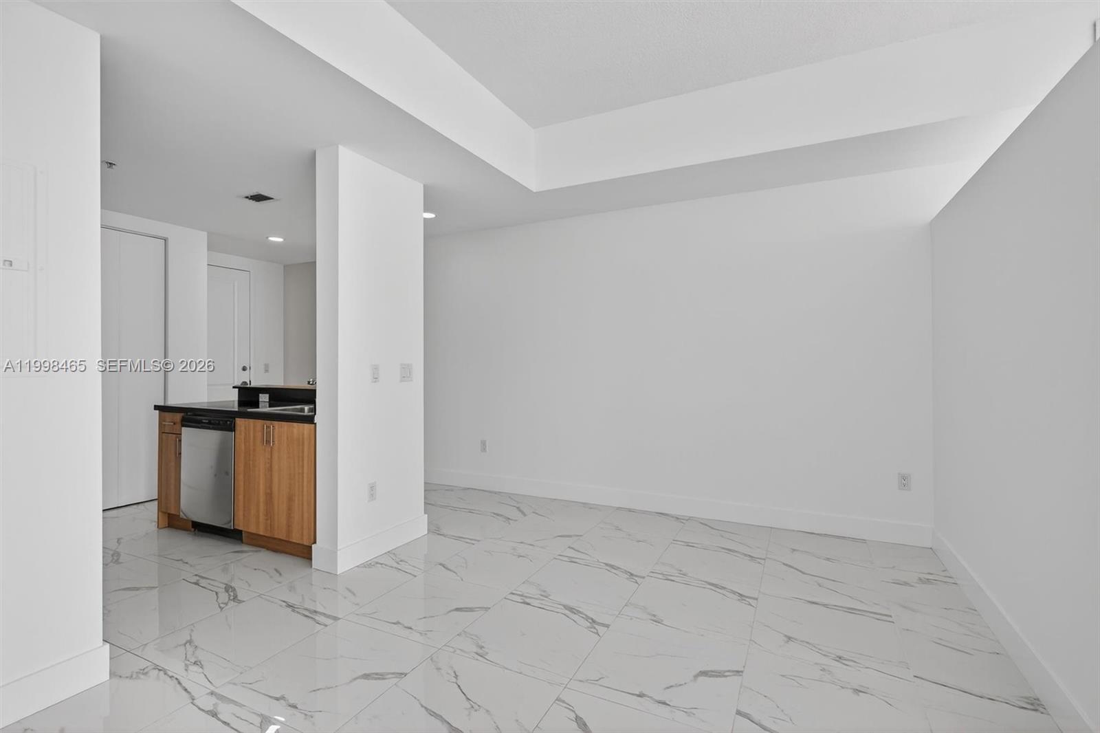 EDGEWATER LOFTS CONDO - Residential