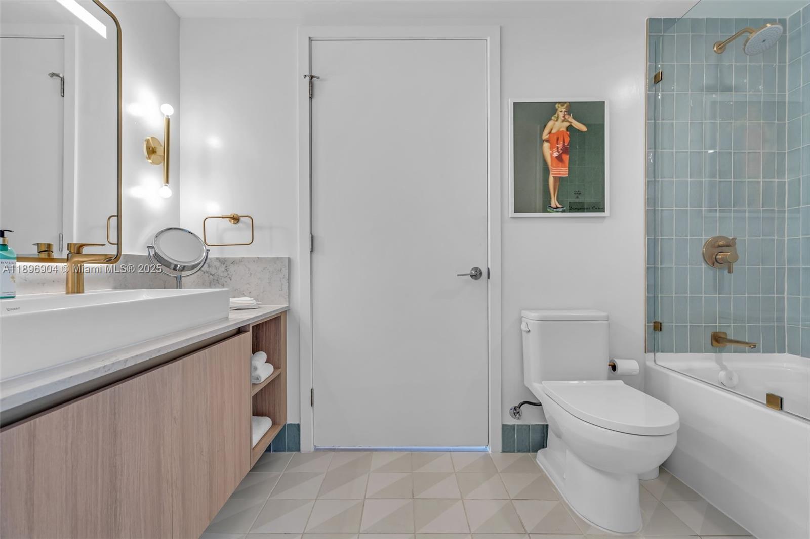 NATIIVO GALE - Residential