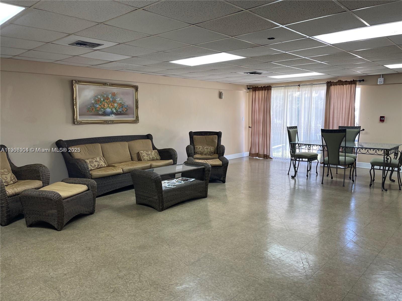 WESTLAND SOUTH CONDO - Residential Lease