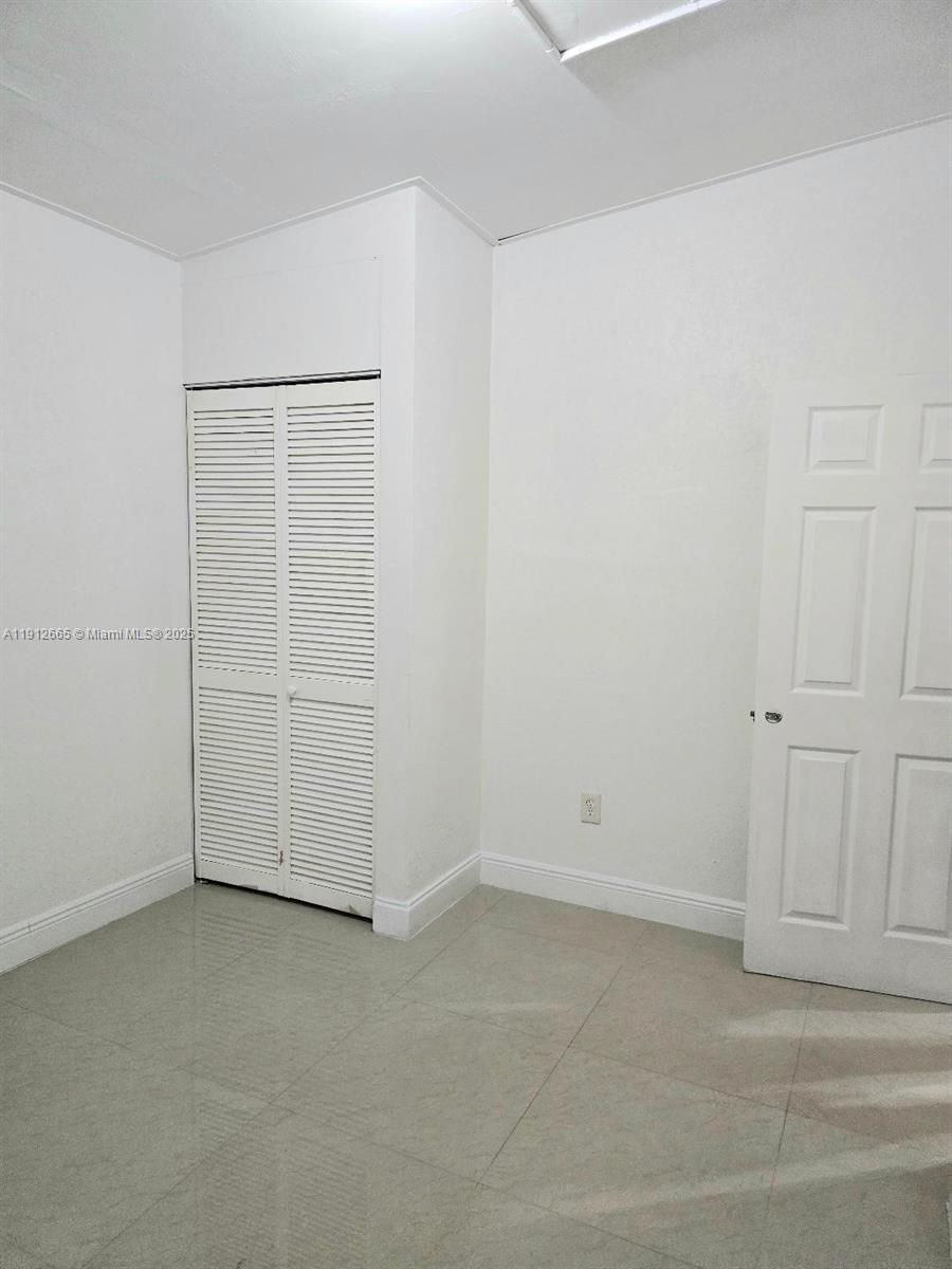 LAKE FOREST SEC ONE - Residential Lease