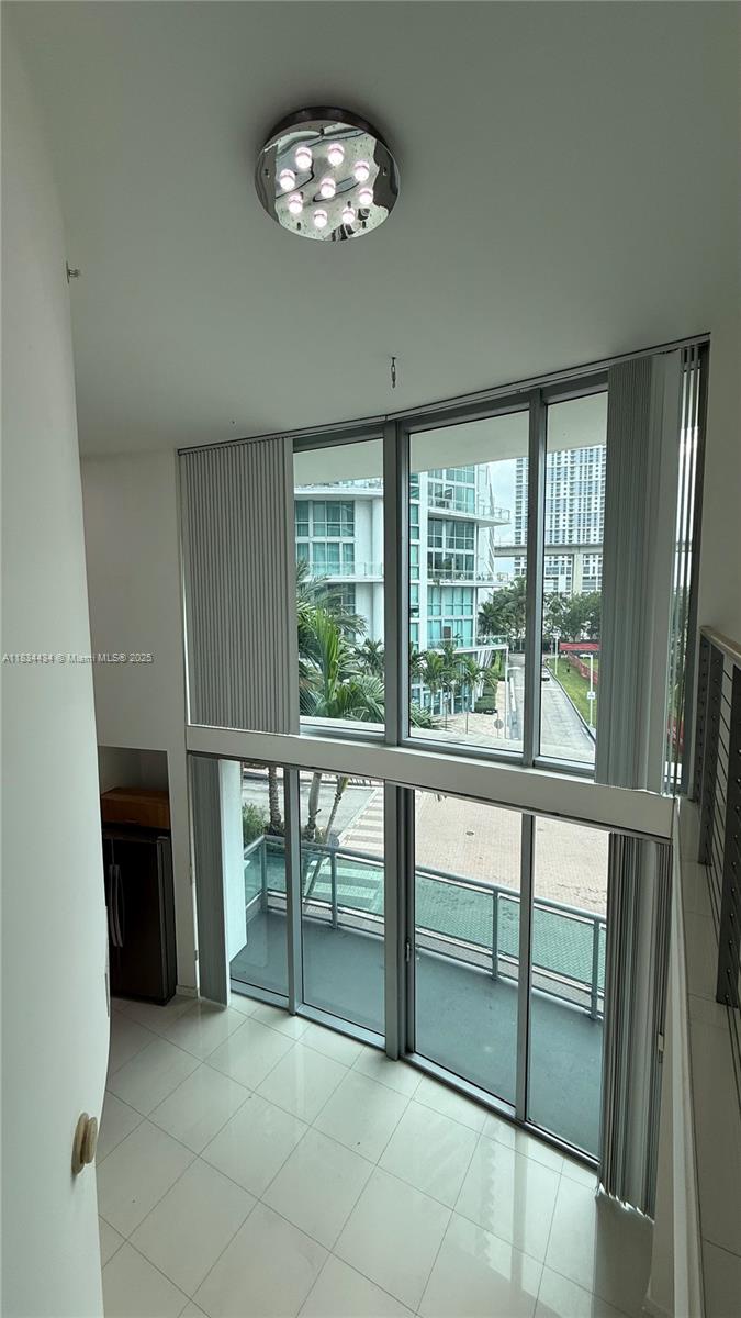 WIND CONDO - Residential