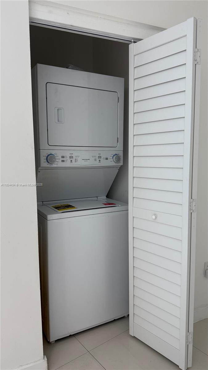 WIND CONDO - Residential