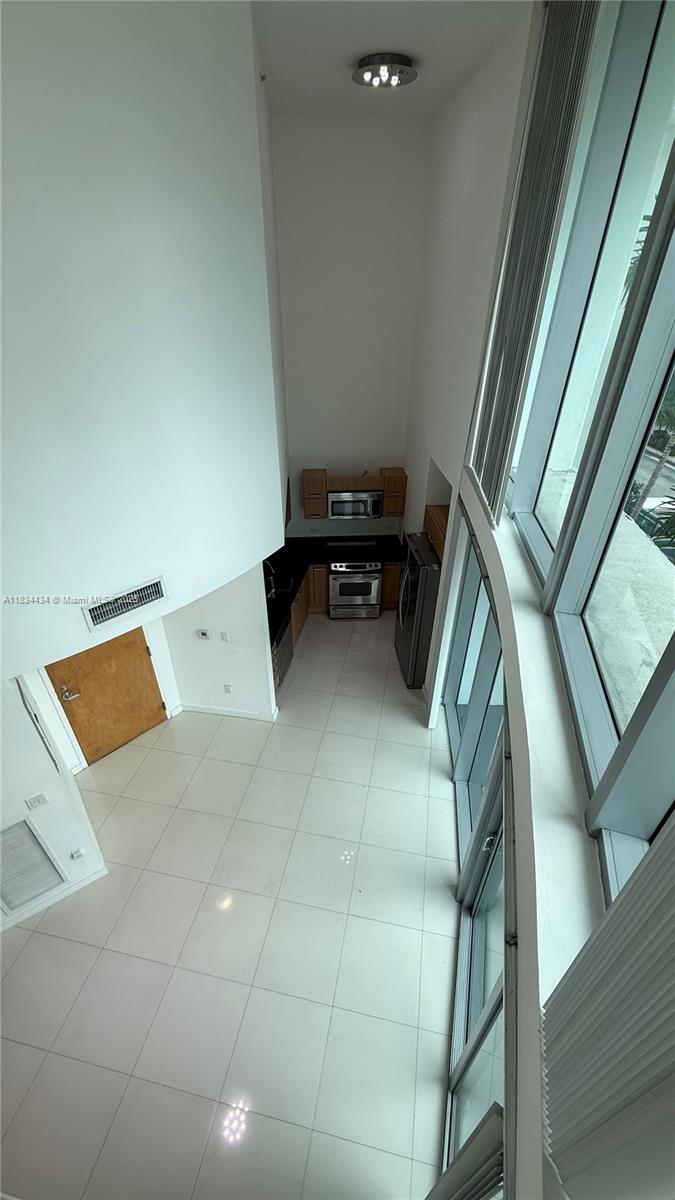 WIND CONDO - Residential