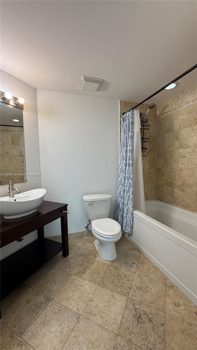 WIND CONDO - Residential