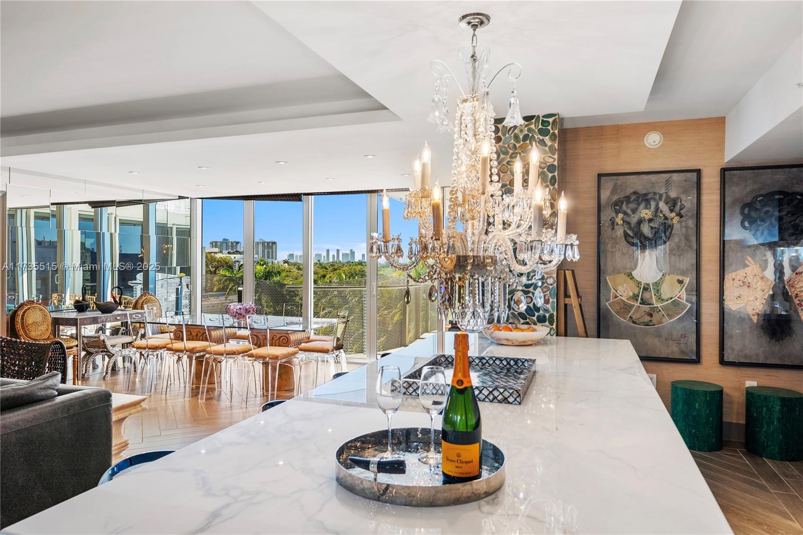 Property for Sale at 2155 Washington Ct 506, Miami Beach, Miami-Dade County, Florida - Bedrooms: 3 
Bathrooms: 3  - $1,975,000