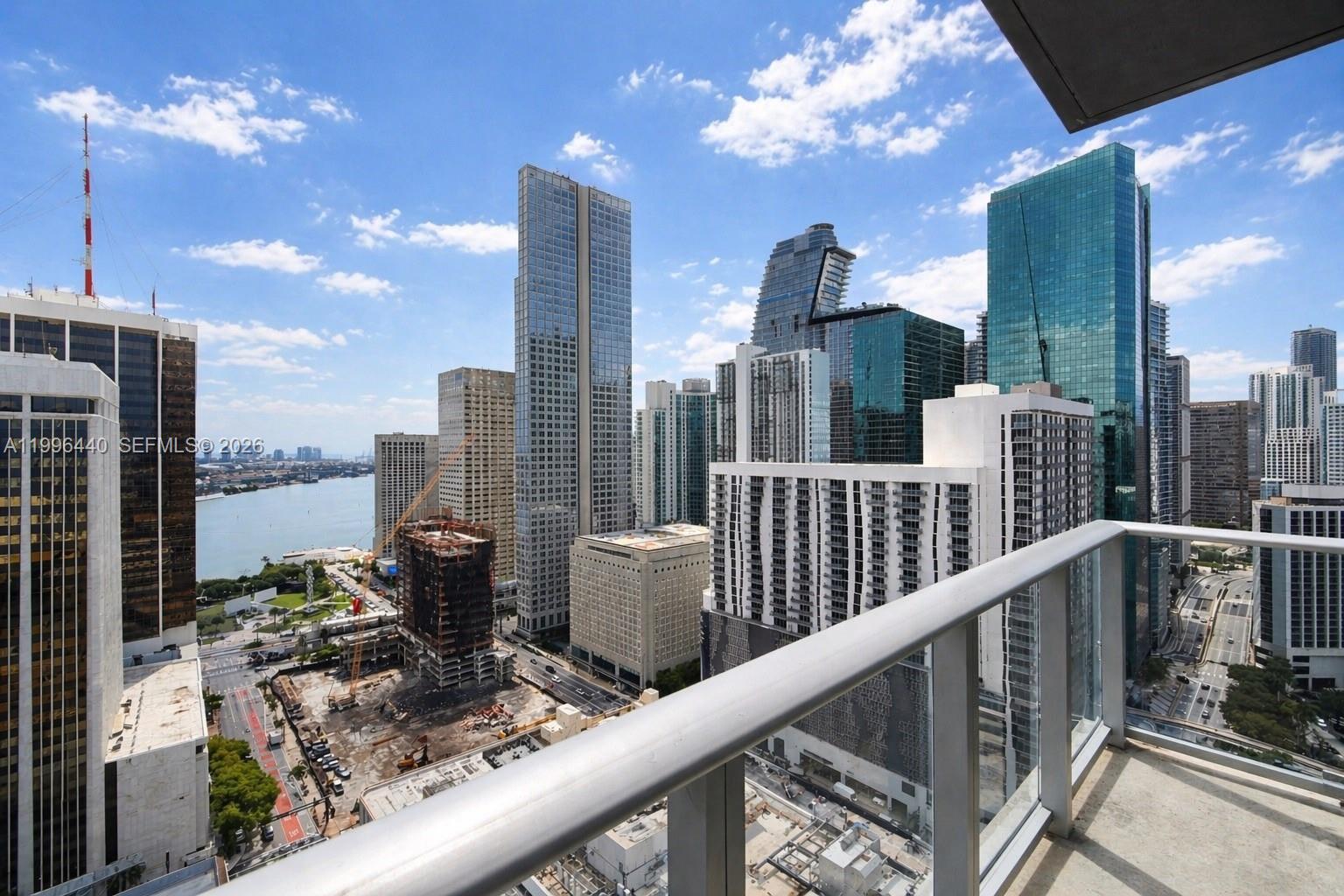 CENTRO CONDO - Residential