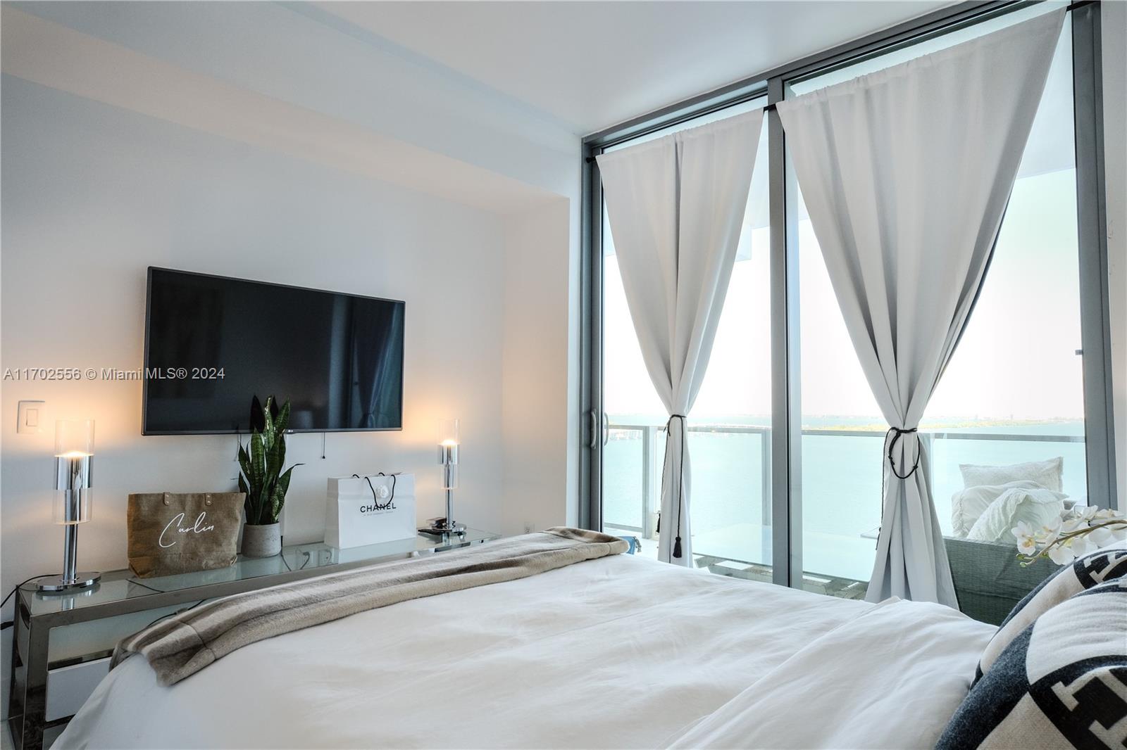 BISCAYNE BEACH CONDO - Residential