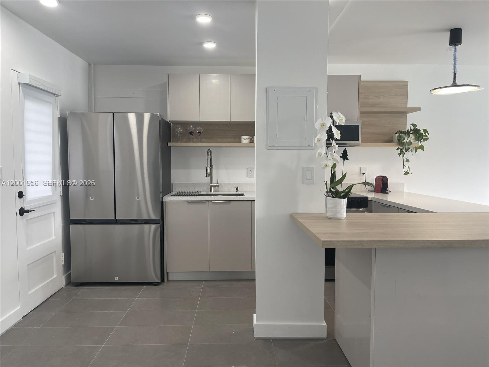 POINT EAST SEC II CONDO - Residential Lease