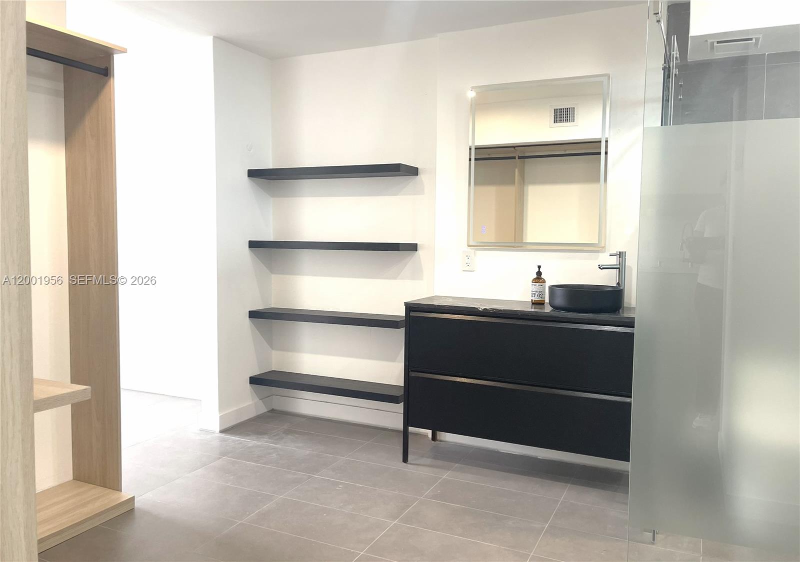 POINT EAST SEC II CONDO - Residential Lease