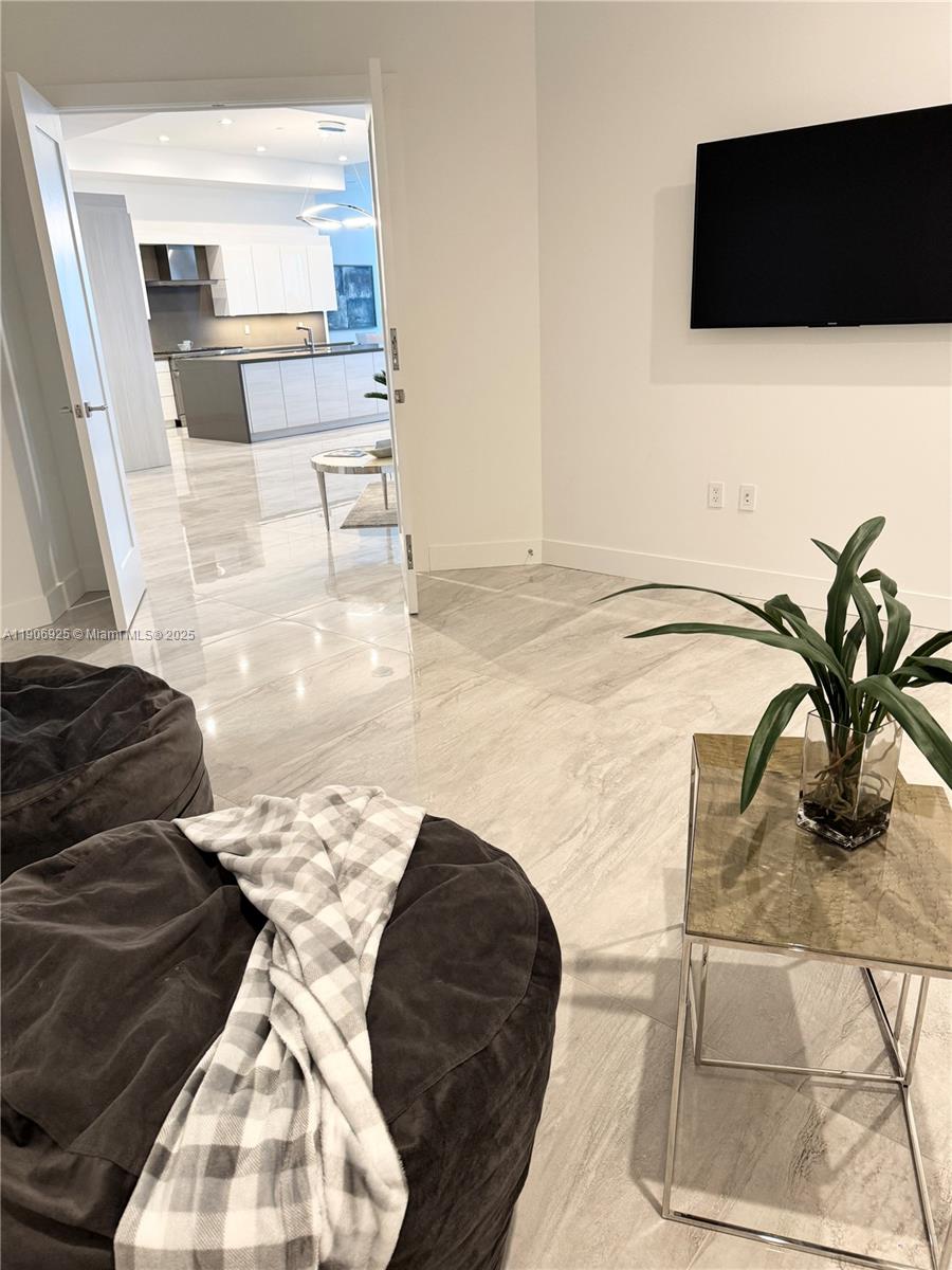 5000 NORTH OCEAN CONDO - Residential