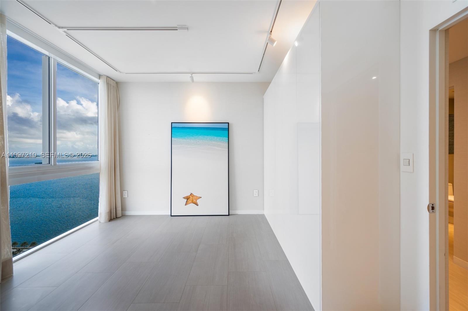 BAY HOUSE MIAMI CONDO - Residential