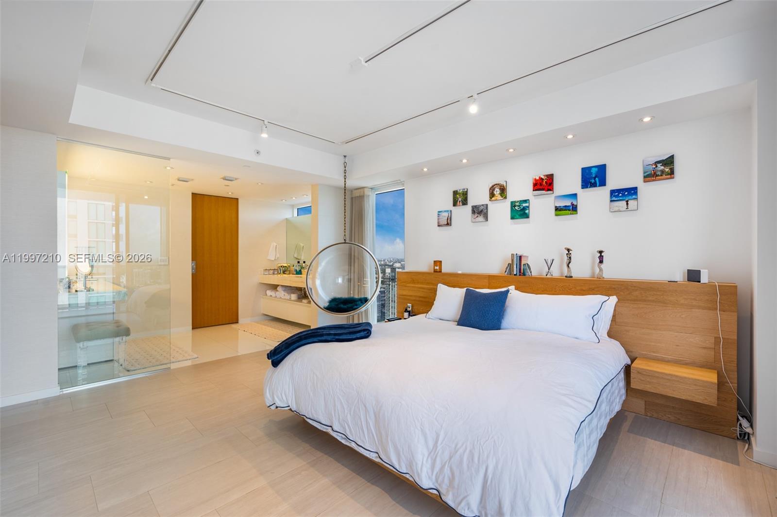 BAY HOUSE MIAMI CONDO - Residential