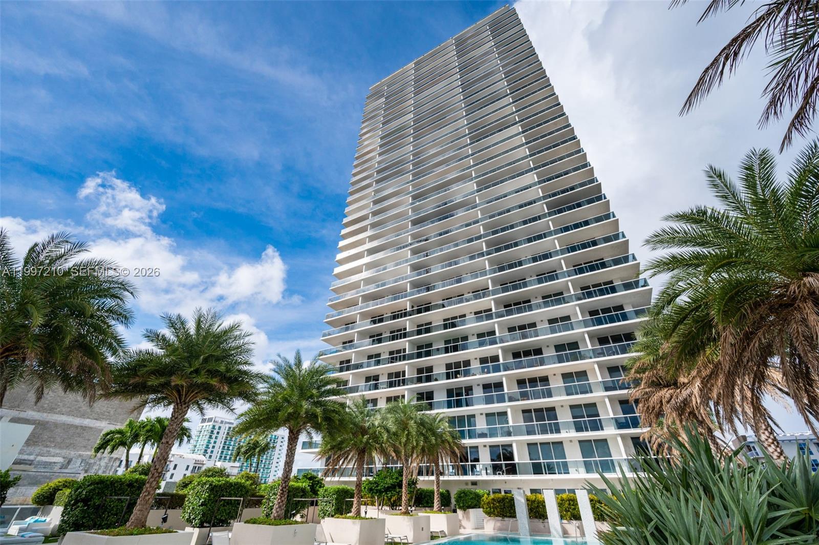 BAY HOUSE MIAMI CONDO - Residential