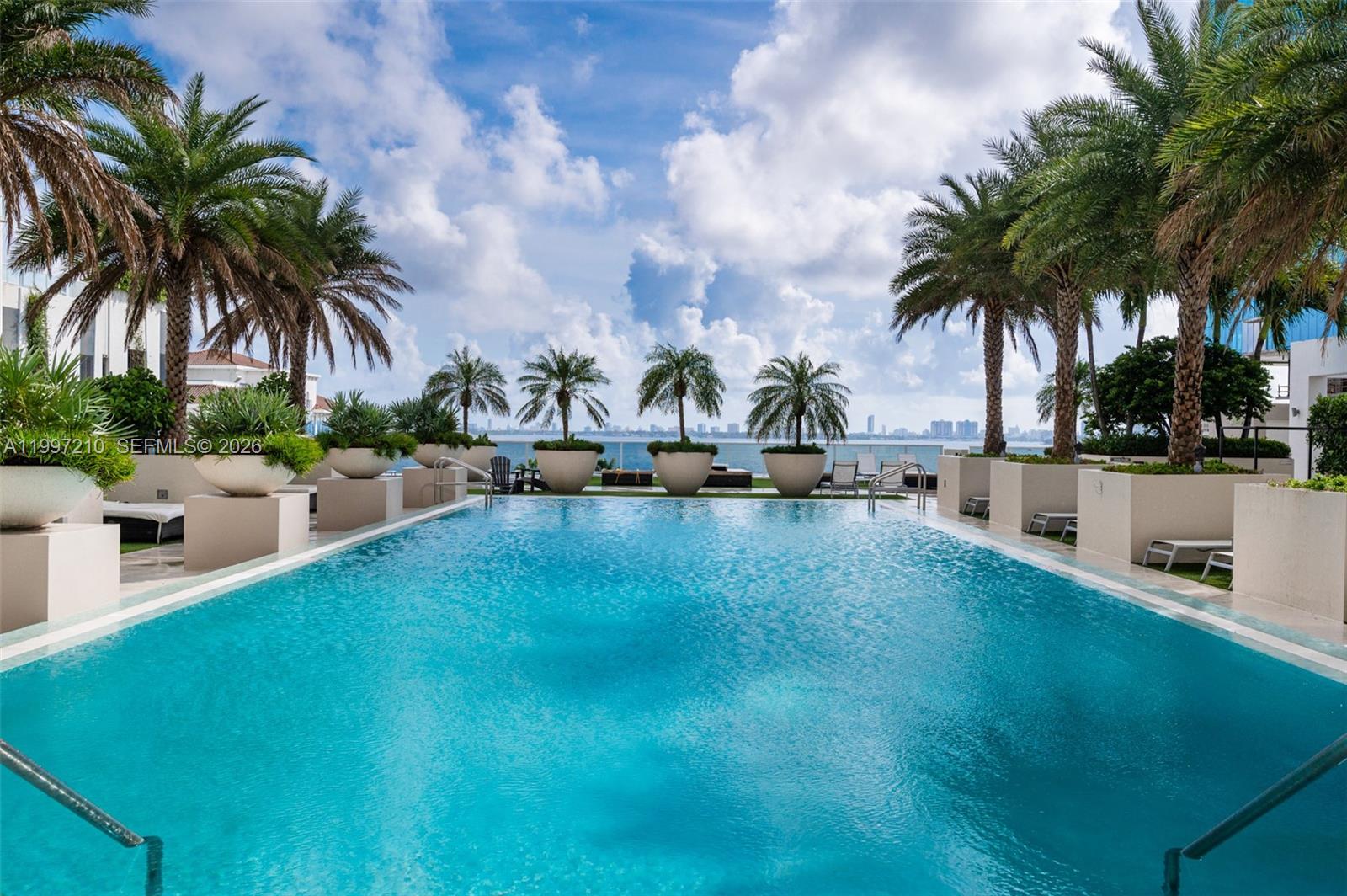 BAY HOUSE MIAMI CONDO - Residential