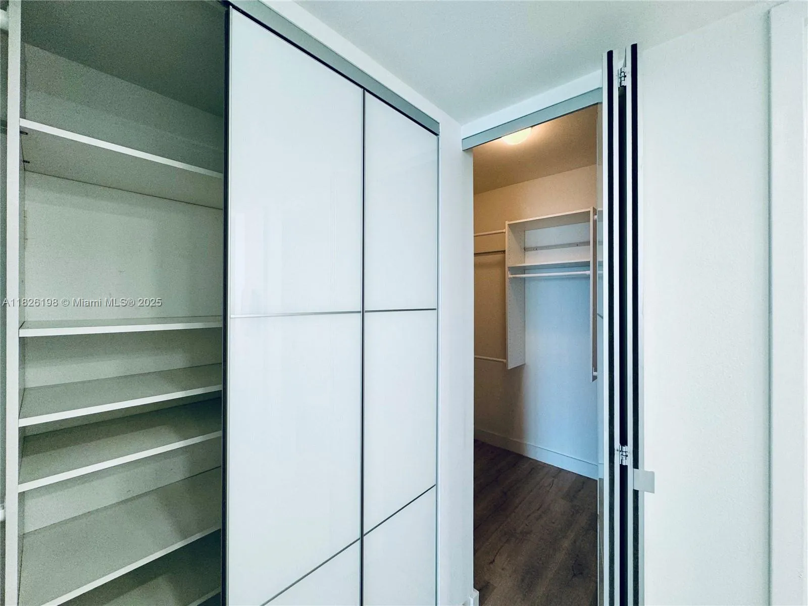 Sunny Isles Beach, Florida 33160, United States, 2 Bedrooms Bedrooms, ,2 BathroomsBathrooms,Residential,Active,155575