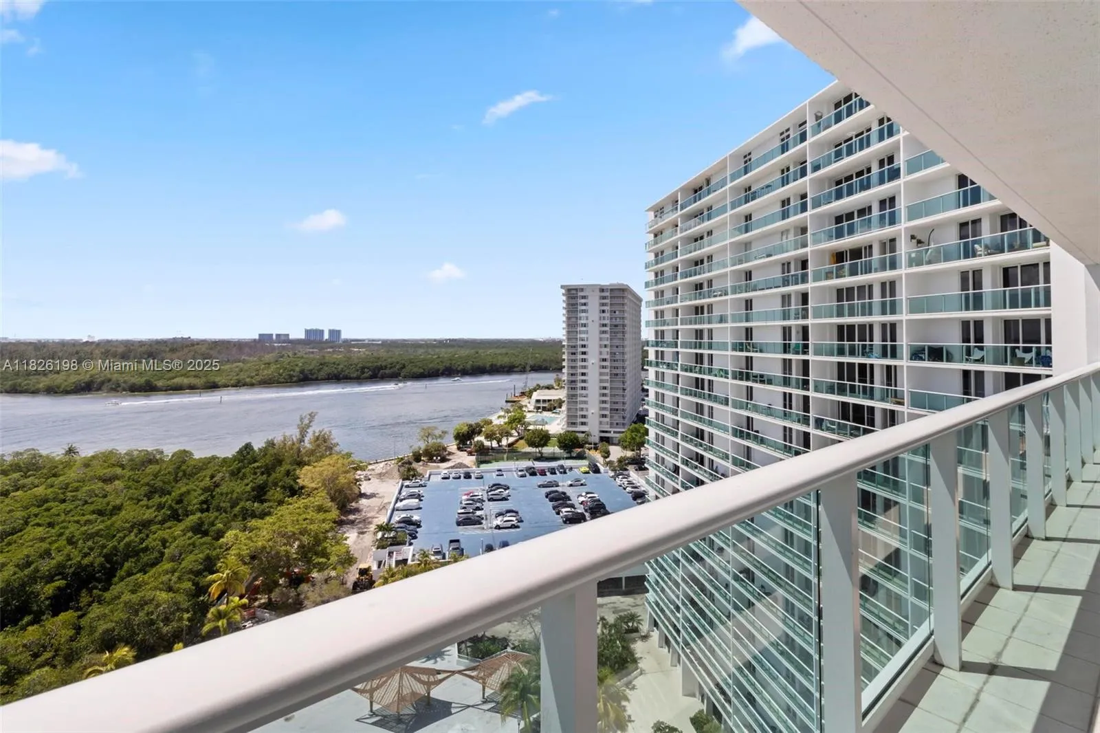 Sunny Isles Beach, Florida 33160, United States, 2 Bedrooms Bedrooms, ,2 BathroomsBathrooms,Residential,Active,155575