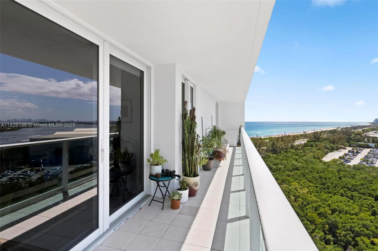 Sunny Isles Beach, Florida 33160, United States, 2 Bedrooms Bedrooms, ,2 BathroomsBathrooms,Residential,Active,155575