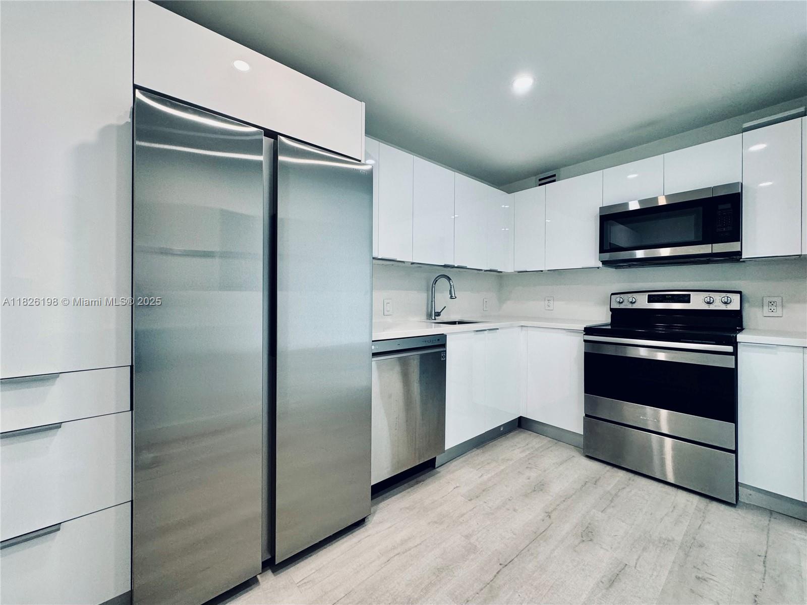 100 Bayview Dr 1619
