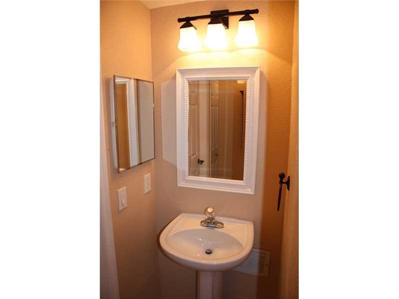 DORAL ISLES NORTH SEC TWO - Residential Lease