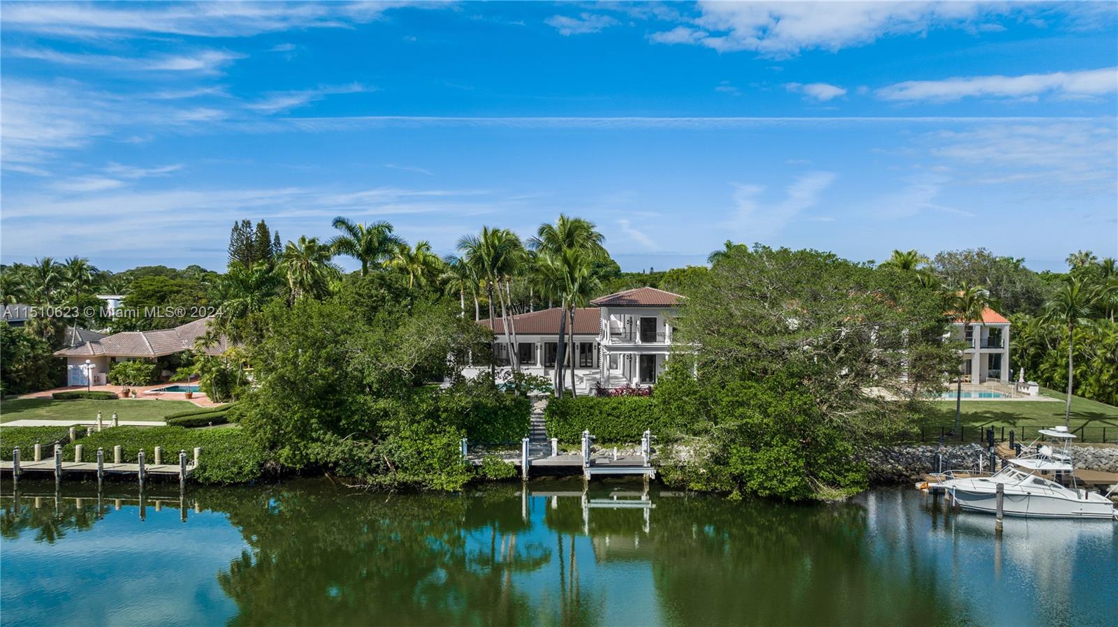 361 Los Pinos Pl, Coral Gables, Broward County, Florida - 5 Bedrooms  
7.5 Bathrooms - 