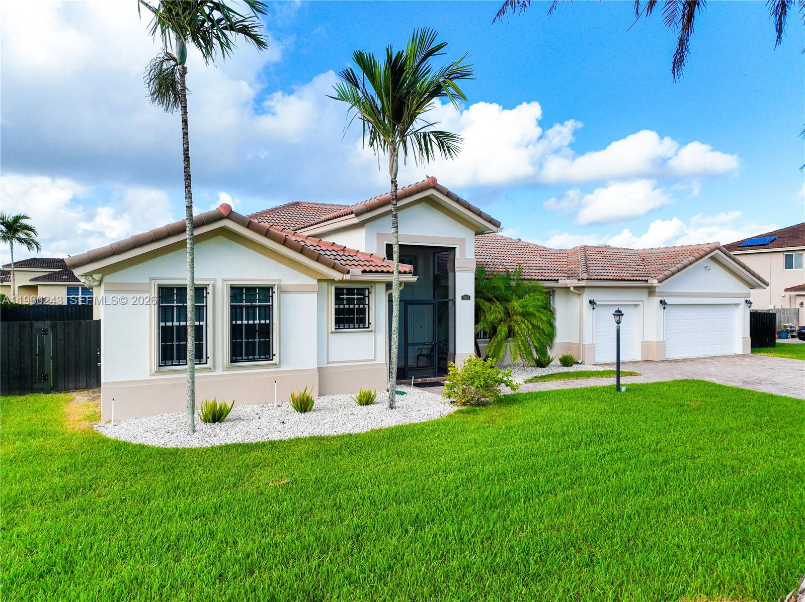 ESTATE MANSIONS 1ST ADDN - Residential