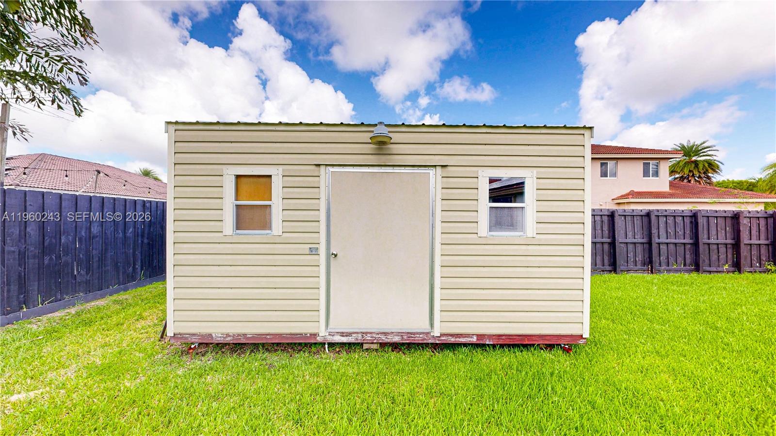 ESTATE MANSIONS 1ST ADDN - Residential