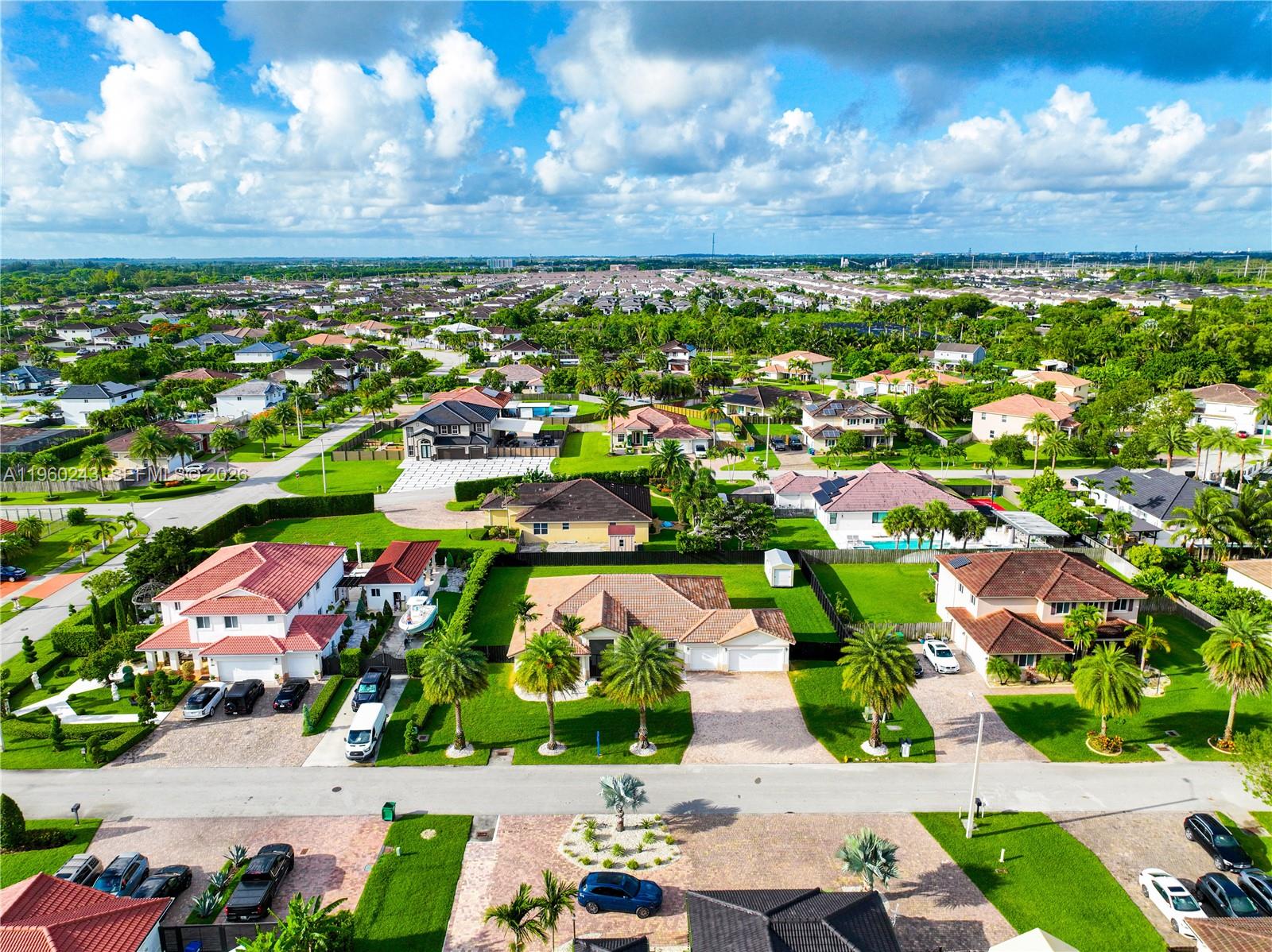 ESTATE MANSIONS 1ST ADDN - Residential