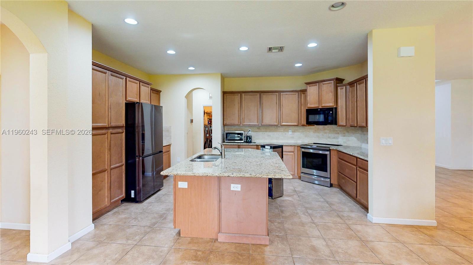 ESTATE MANSIONS 1ST ADDN - Residential